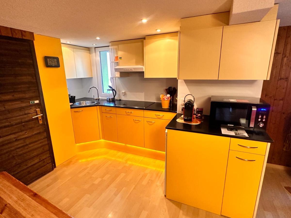Bijouswiss " Yellow House" Oberterzen Ngoại thất bức ảnh